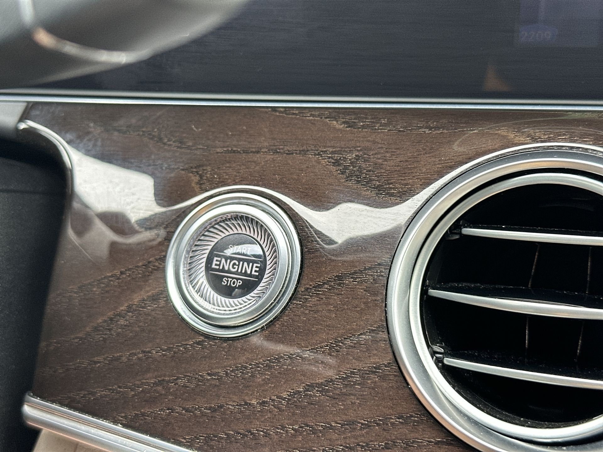 Used 2020 Mercedes-Benz E 350 Sedan image 17