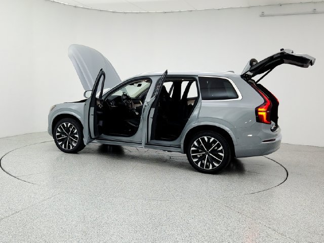 New 2026 Volvo XC90 B6 Plus w/ Protection Package Premier AWD/4WD image 12