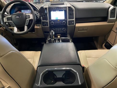 Used 2016 Ford F150 Lariat w/ Equipment Group 502A Luxury AWD/4WD image 8
