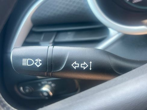 Used 2022 Chevrolet Malibu LS FWD image 27