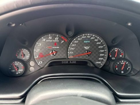 Used 2004 Chevrolet Corvette Z06 w/ Z06 Preferred Equipment Group RWD image 34