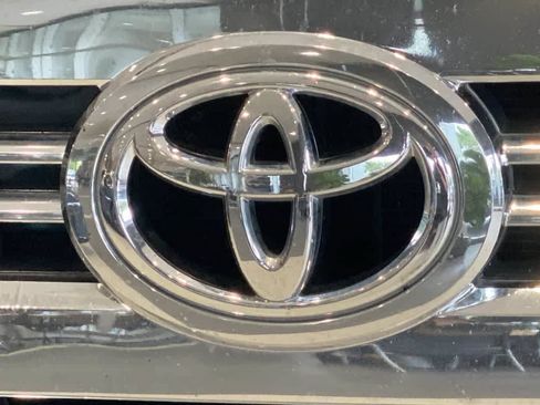 Certified 2017 Toyota Tundra SR5 w/ TRD Off Road Package AWD/4WD image 10