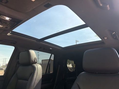 Used 2021 Chevrolet Tahoe Z71 image 26