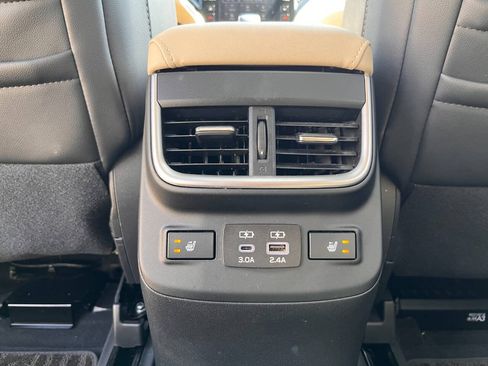 Used 2023 Subaru Outback Limited AWD/4WD image 19
