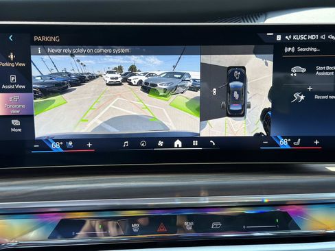 Used 2023 BMW i7 xDrive60 AWD/4WD image 27