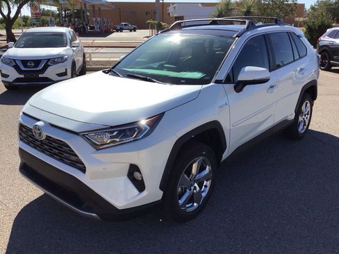 Used 2021 Toyota RAV4 Limited AWD/4WD image 1