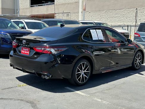 Used 2023 Toyota Camry SE FWD image 7