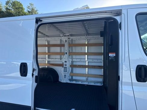 Used 2025 RAM ProMaster 2500 w/ U-Haul Equipment Group FWD image 14