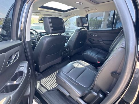 Used 2019 Chevrolet Traverse LT w/ LT Premium Package FWD image 26