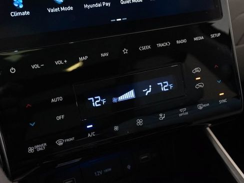 Used 2024 Hyundai Tucson Limited AWD/4WD image 23