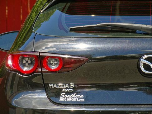 Used 2021 MAZDA MAZDA3 Hatchback w/Premium Plus Pkg AWD/4WD image 13