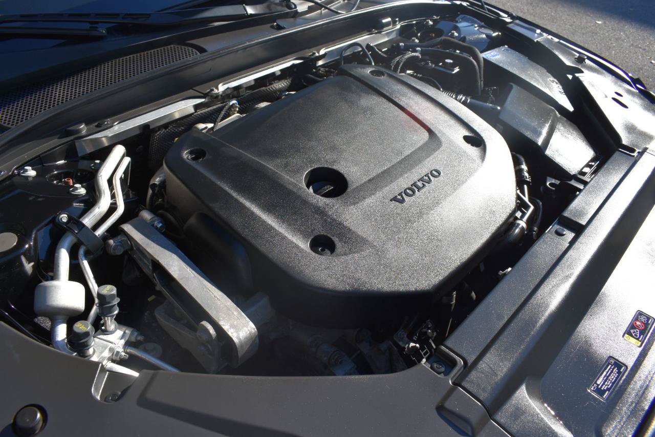 Used 2023 Volvo S90 B6 Plus AWD/4WD image 41