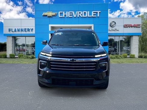 Used 2025 Chevrolet Traverse LT w/ Driver Confidence Package AWD/4WD image 8
