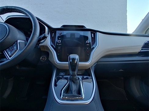 Used 2025 Subaru Outback Limited image 26
