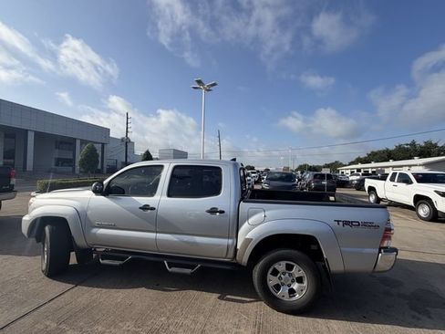 Used 2012 Toyota Tacoma PreRunner w/ TRD Off-Road Pkg RWD image 8