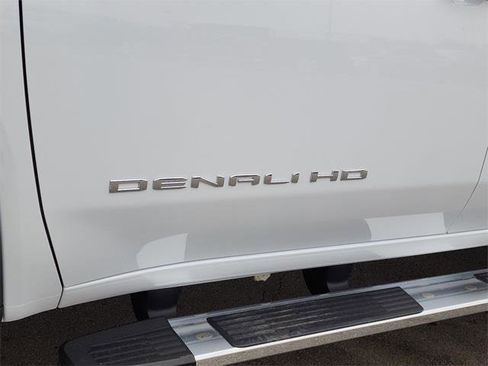 New 2026 GMC Sierra 3500 Denali w/ Denali Reserve Package image 14