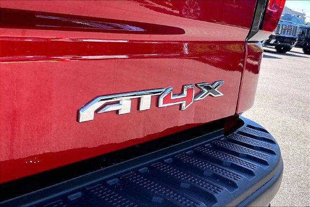 Used 2024 GMC Sierra 1500 AT4X w/ AT4X AEV Edition AWD/4WD image 32