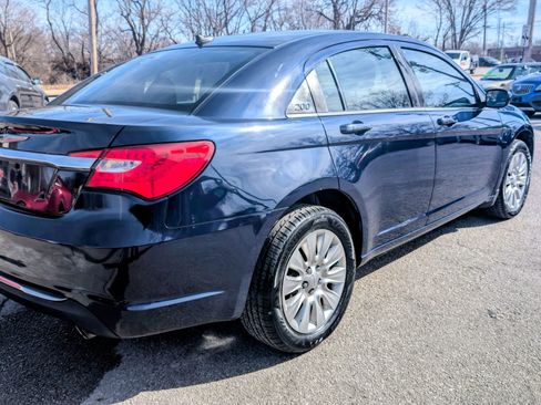 Used 2014 Chrysler 200 LX image 8