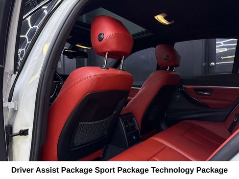 Used 2017 BMW 340i Sedan w/ Technology Package RWD image 19