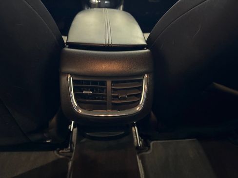 Used 2016 Chevrolet Malibu LT FWD image 19