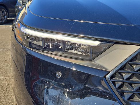 Used 2025 Honda Accord EX-L image 12