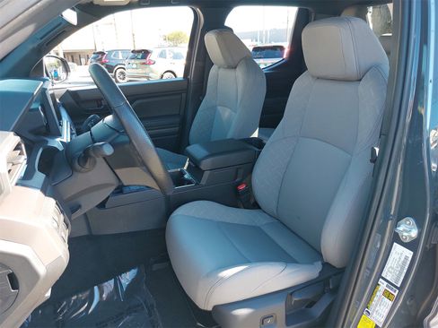 Used 2025 Toyota Tacoma SR5 image 15