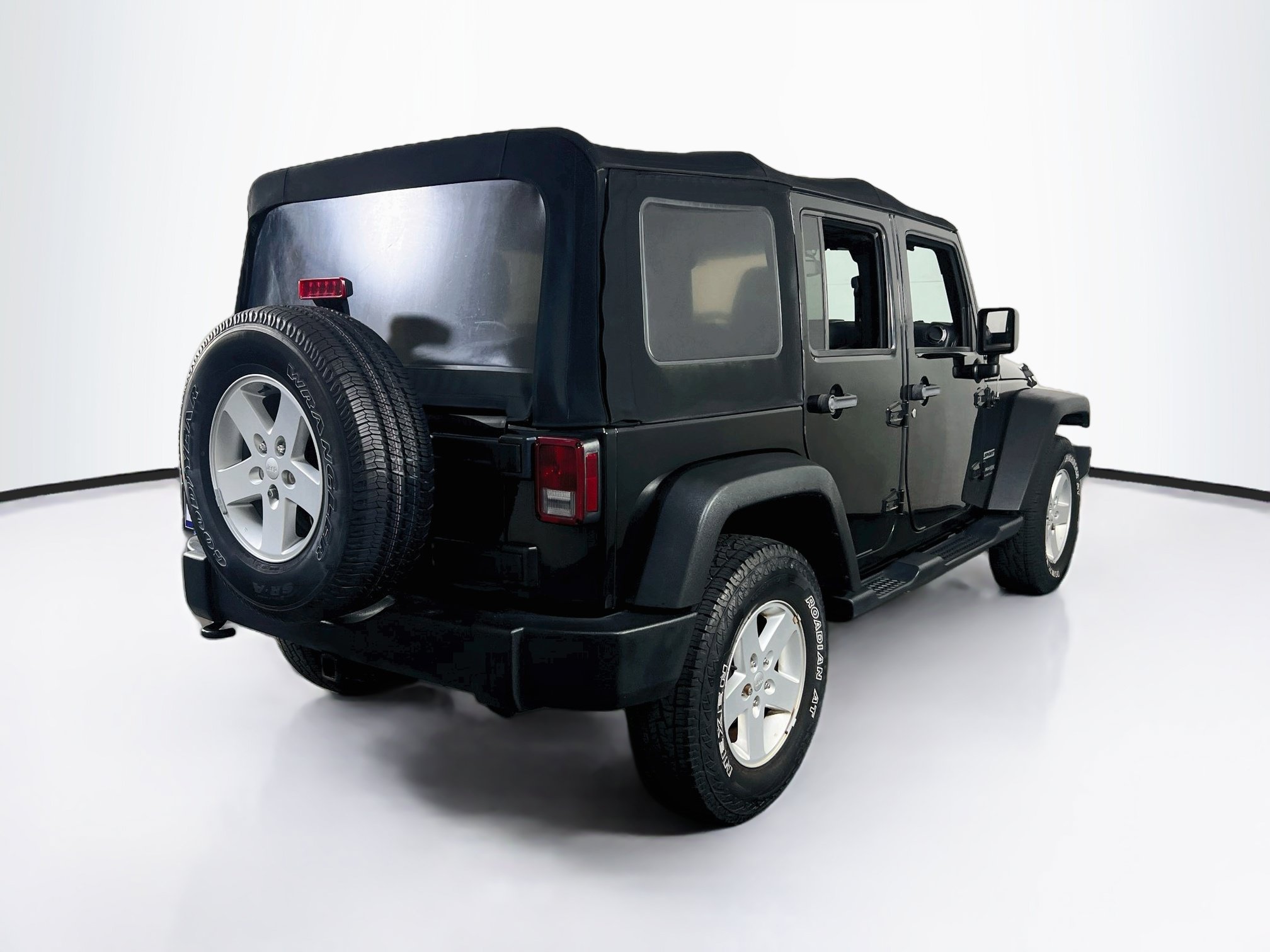 Used 2018 Jeep Wrangler Unlimited Sport S AWD/4WD image 5