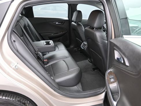 Used 2024 Chevrolet Malibu LT FWD image 24