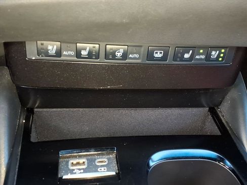 Used 2024 Lexus ES 350 F Sport w/ Accessory Package (Z2) image 5