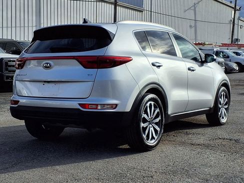 Used 2017 Kia Sportage EX w/ EX Premium Package image 3