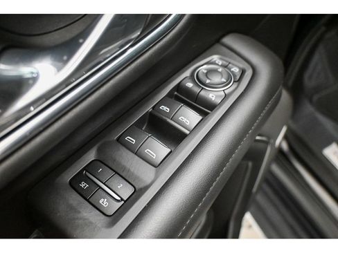 Used 2023 Chevrolet Tahoe High Country AWD/4WD image 35