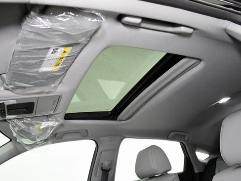 Used 2025 Acura Integra image 8