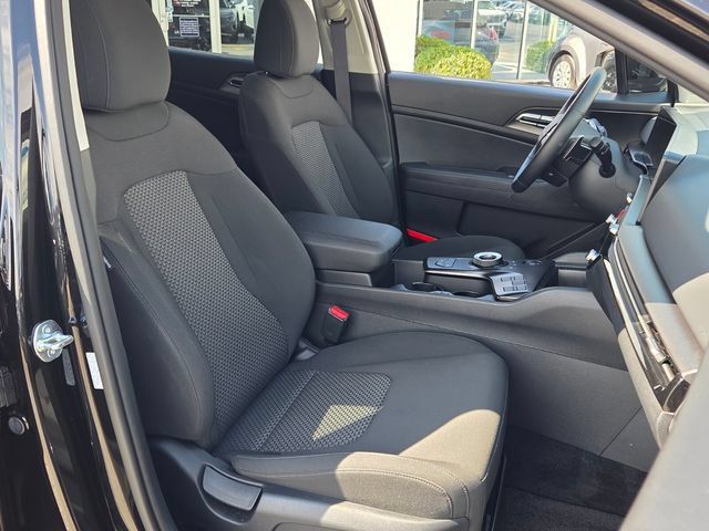 Used 2026 Kia Sportage LX FWD image 17