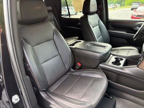 Used 2023 Chevrolet Tahoe High Country w/ Premium Package 2 AWD/4WD image 14