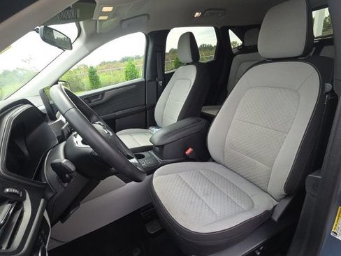 Certified 2023 Ford Escape Active AWD/4WD image 26