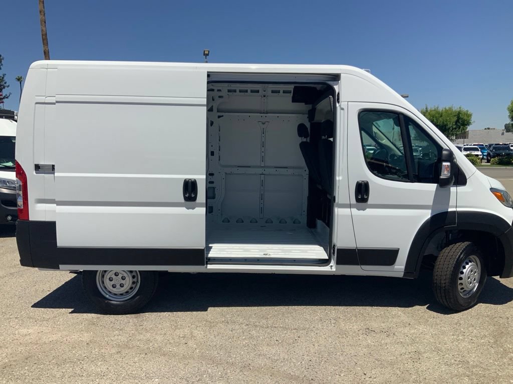 New 2026 RAM ProMaster 2500 w/ Convenience Group FWD image 13