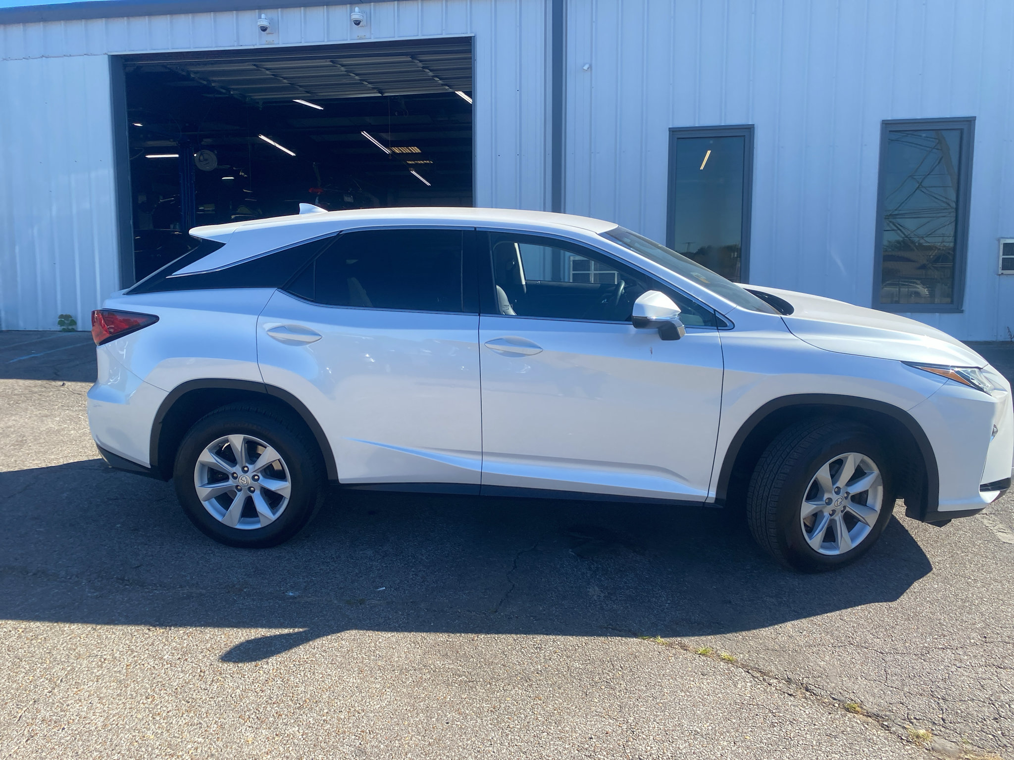 Used 2017 Lexus RX 350 FWD w/ Accessory Package image 2
