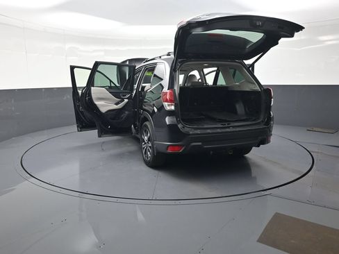 Used 2021 Subaru Forester Limited AWD/4WD image 5