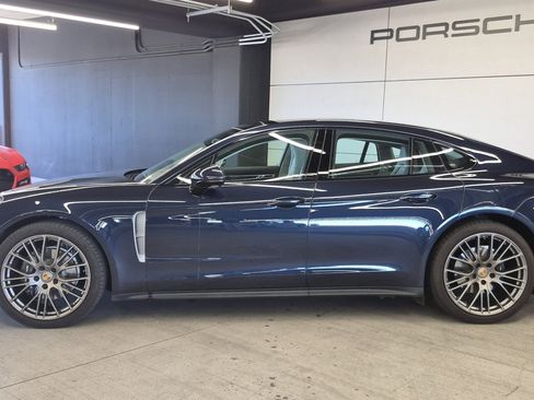 Used 2023 Porsche Panamera 4 Platinum Edition image 2
