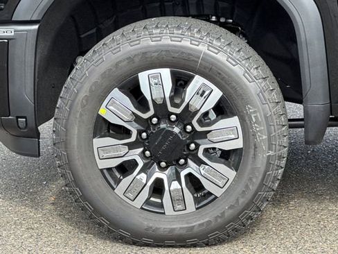 New 2026 GMC Sierra 2500 Denali w/ Denali Reserve Package image 32