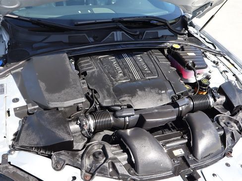 Used 2012 Jaguar XF image 36