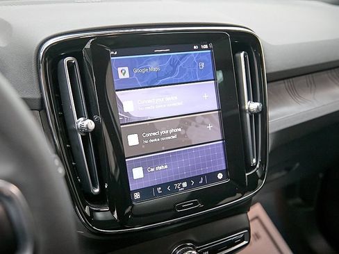 Certified 2023 Volvo XC40 Recharge Ultimate image 17