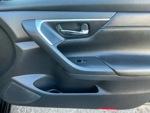Used 2016 Nissan Altima 2.5 SL w/ 2.5 Technology w/LED Package FWD image 16