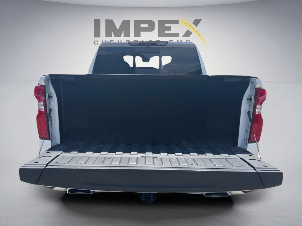 Used 2023 Chevrolet Silverado 1500 High Country w/ Technology Package AWD/4WD image 29