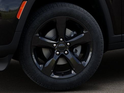 New 2026 Jeep Grand Cherokee Limited image 8