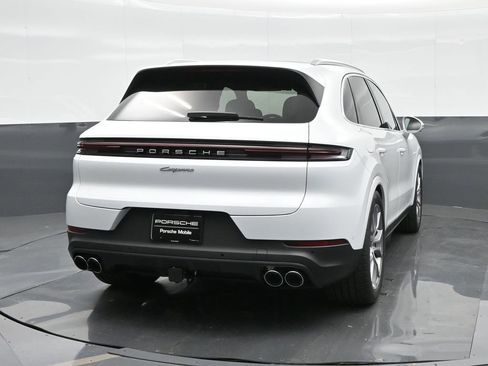 New 2025 Porsche Cayenne E-Hybrid image 6