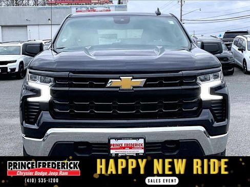 Used 2023 Chevrolet Silverado 1500 LT image 2