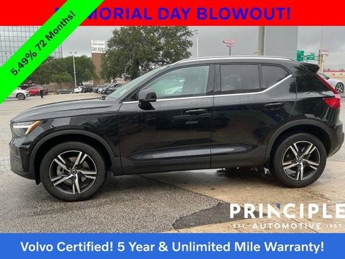 Certified 2025 Volvo XC40 B5 Core AWD/4WD image 7