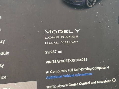 Used 2024 Tesla Model Y Long Range AWD/4WD image 12