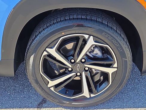 Used 2023 Chevrolet TrailBlazer RS w/ Convenience Package image 7